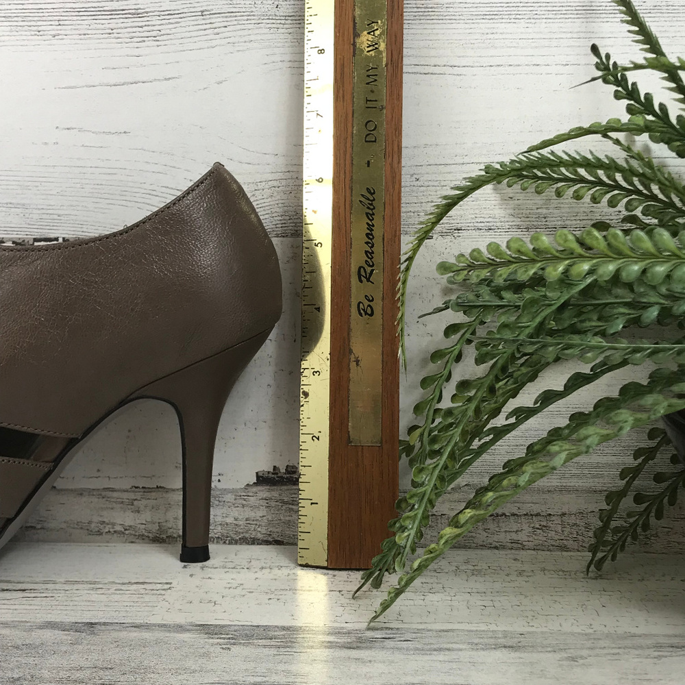 Tahari Sandals Heels [439] - Picture 6 of 6
